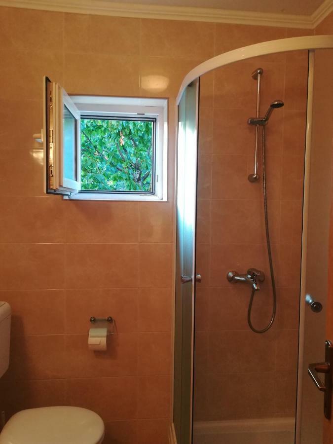 Oliva Huoneisto *
